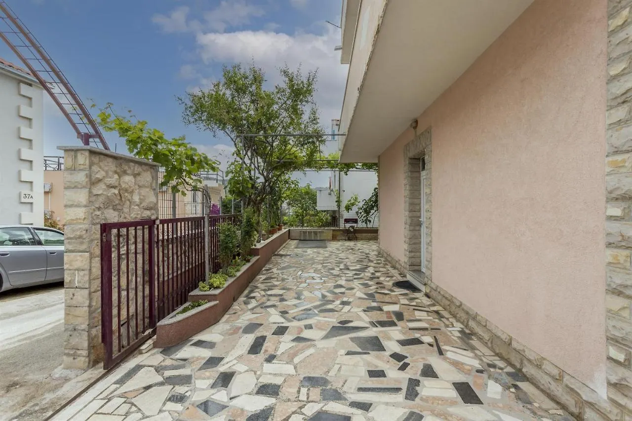 Apartments Prkacin Trogir