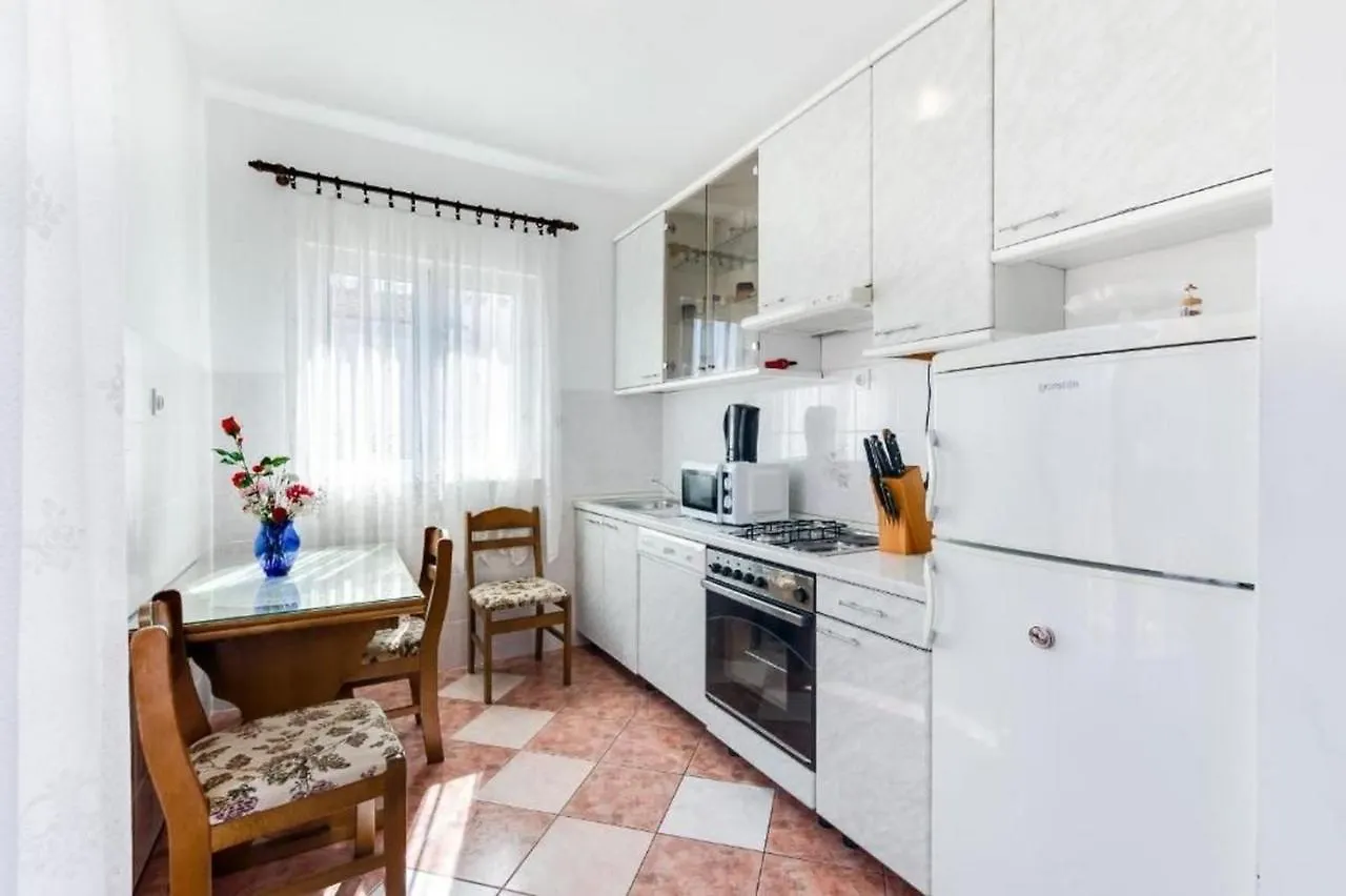 Apartments Prkacin Trogir