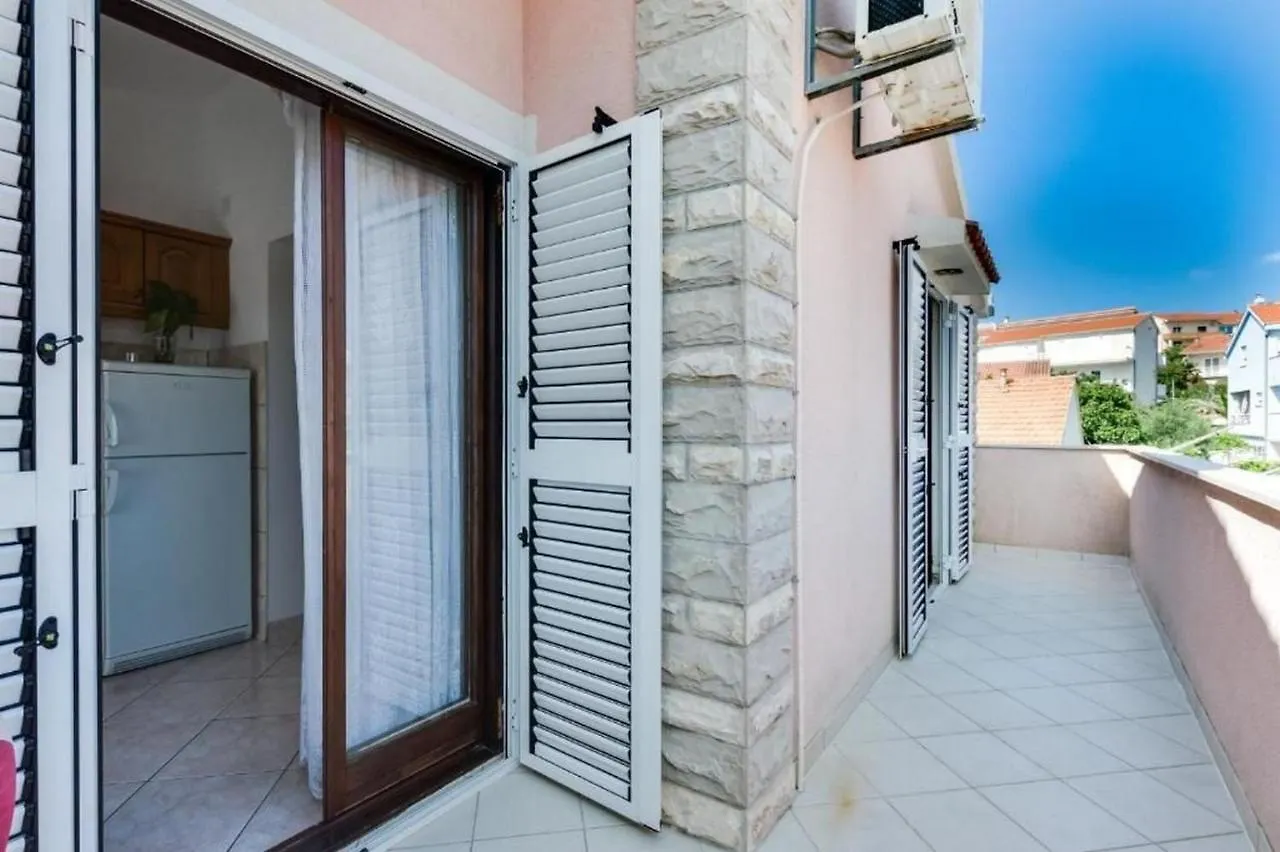 Apartments Prkacin Trogir