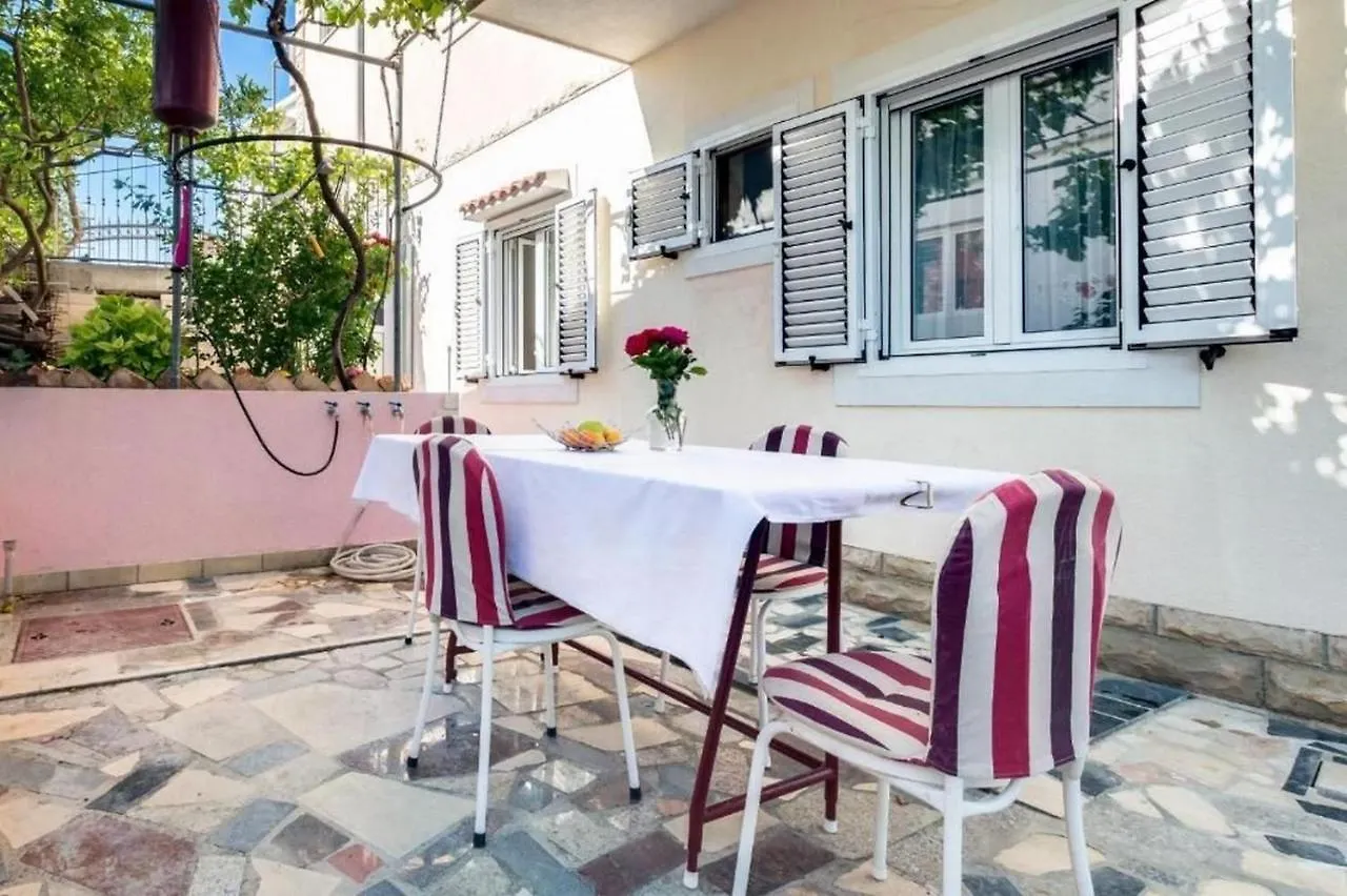 Apartments Prkacin Trogir