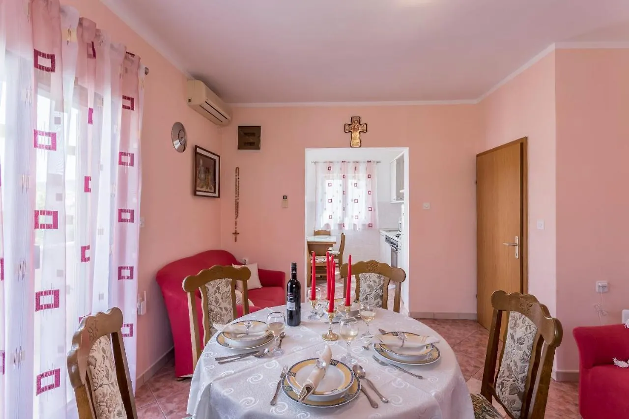 Apartments Prkacin Trogir