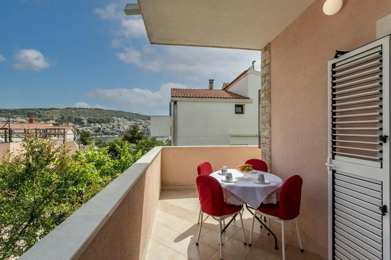 Apartments Prkacin Trogir