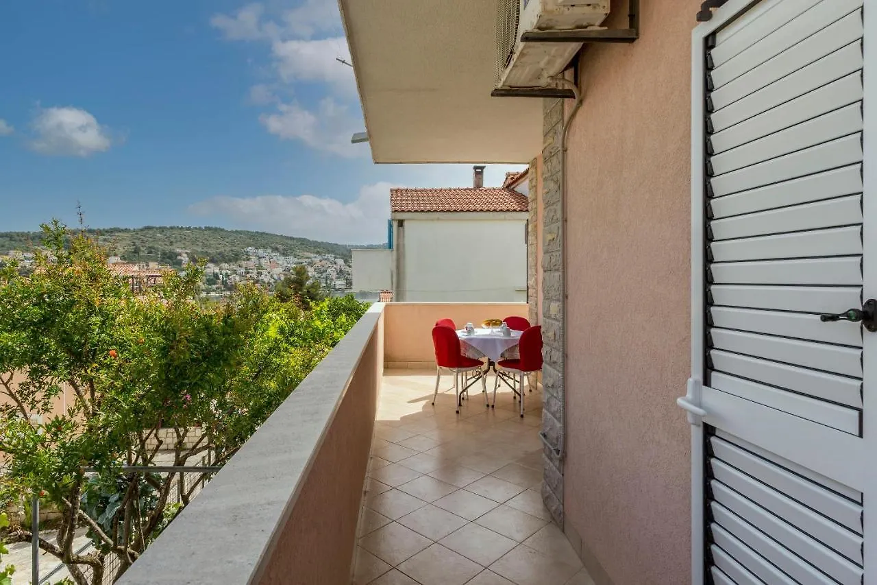 Apartments Prkacin Trogir